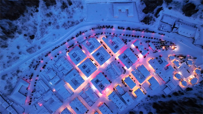 start-522在线海报