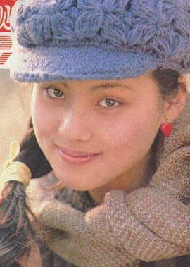 翟山鹰视频在线观看 翟山旧式江湖卖艺的鹰视色彩海报