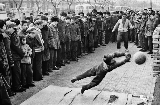 亚洲中文精品免费看 