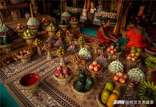 啄木鸟 足球老板海报